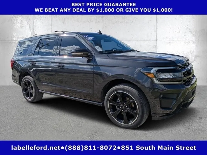 2022 Ford Expedition Limited photo 1