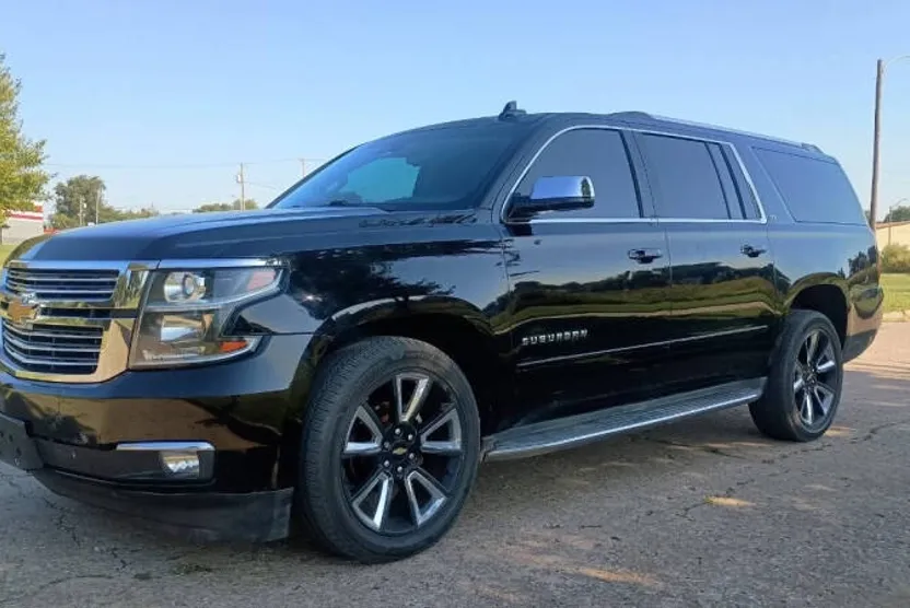 2015 Chevrolet Suburban LTZ photo 1