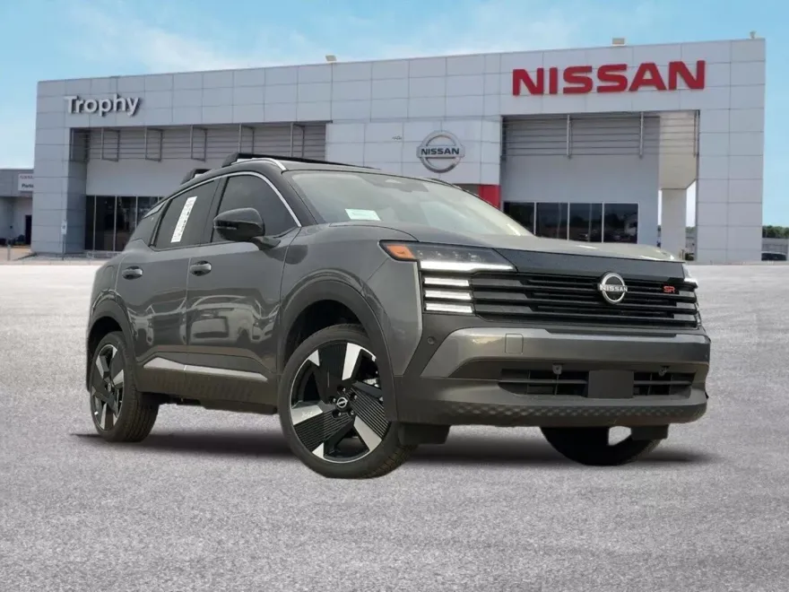 2026 Nissan Kicks SR photo 1