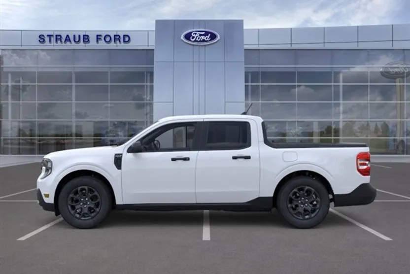 2025 Ford Maverick XLT photo 1
