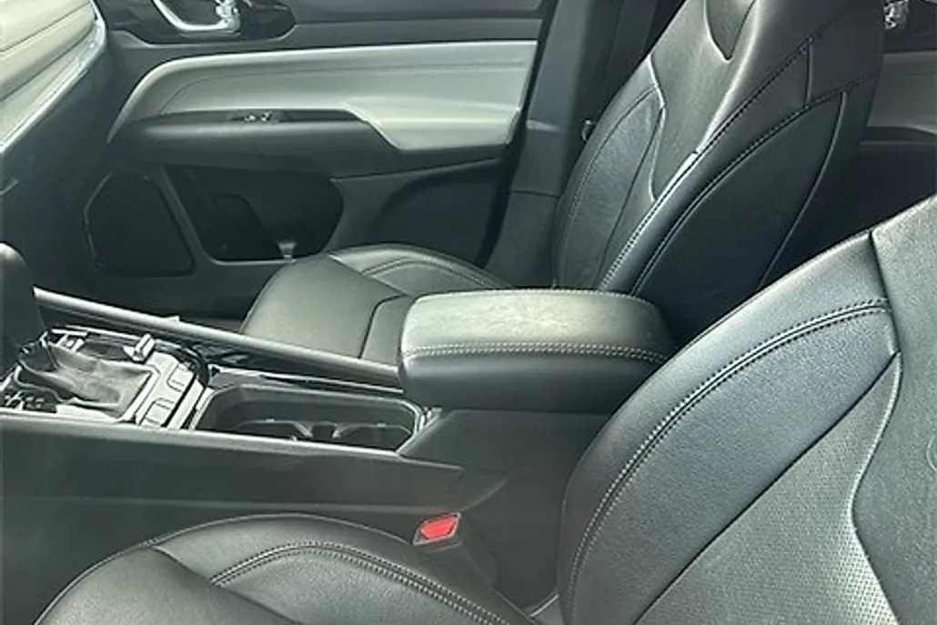 2022 Jeep Compass Limited photo 1