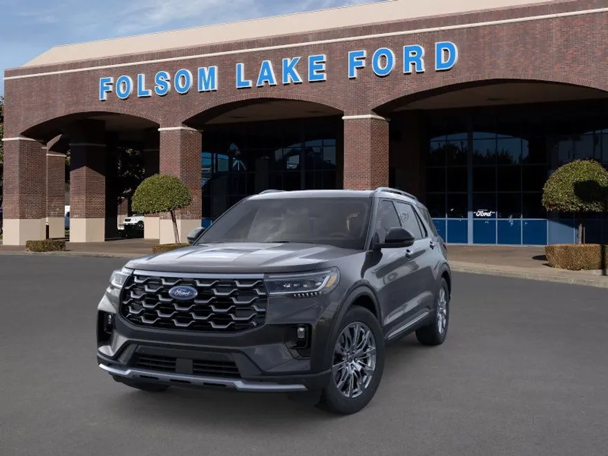 2025 Ford Explorer Platinum photo 1
