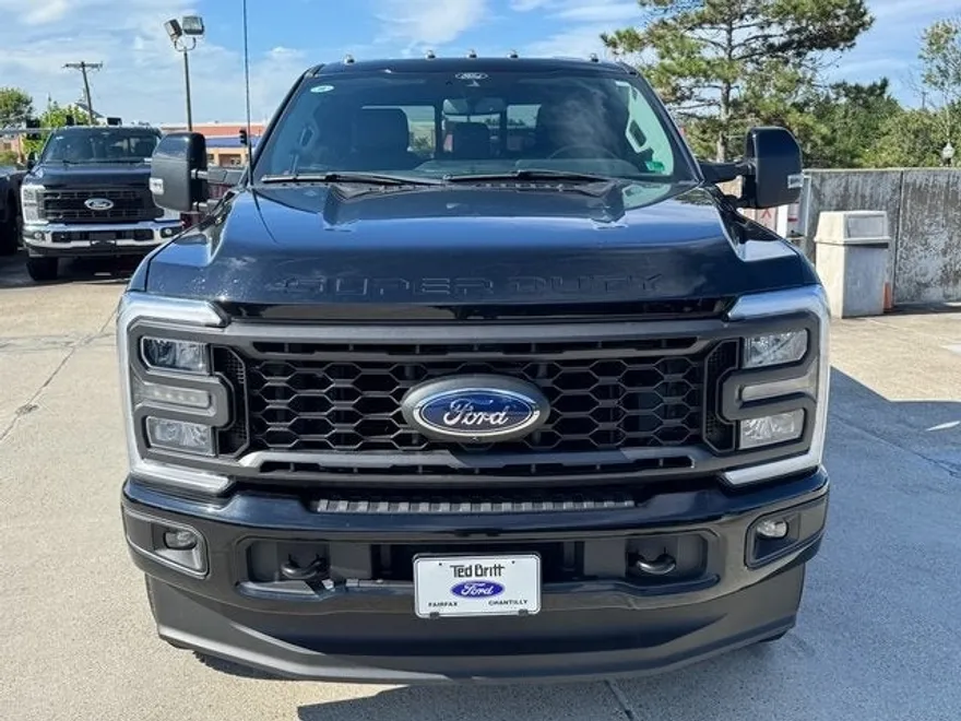 2024 Ford F-250 photo 1