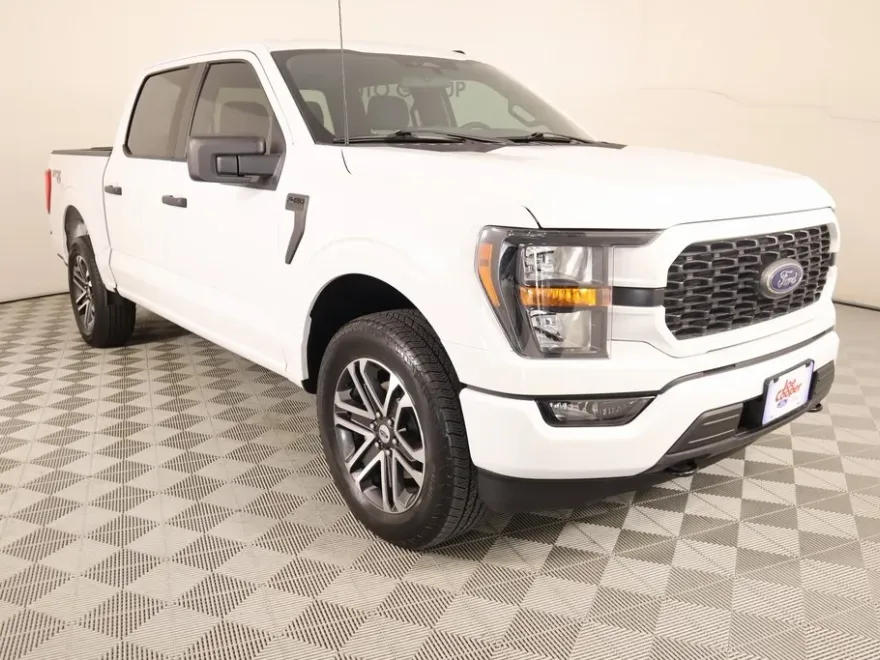 2023 Ford F-150 XL photo 1