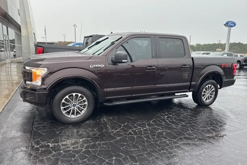 2019 Ford F-150 XLT photo 1