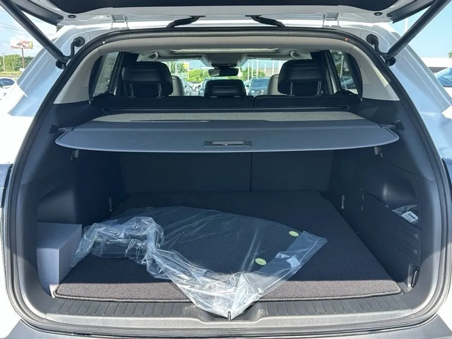 2025 Mazda CX-50 Premium photo 1