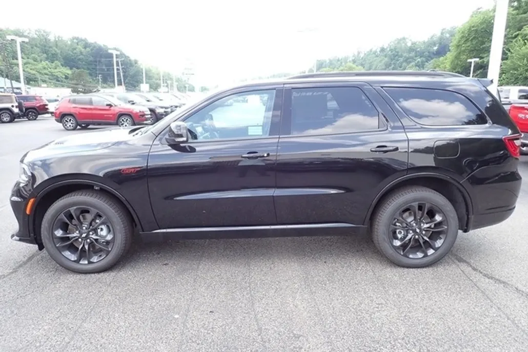 2025 Dodge Durango GT Plus photo 1