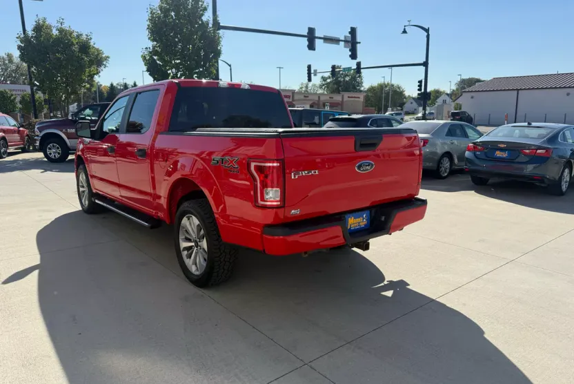 2017 Ford F-150 XL photo 1