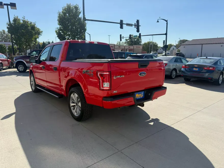 2017 Ford F-150 XL photo 1