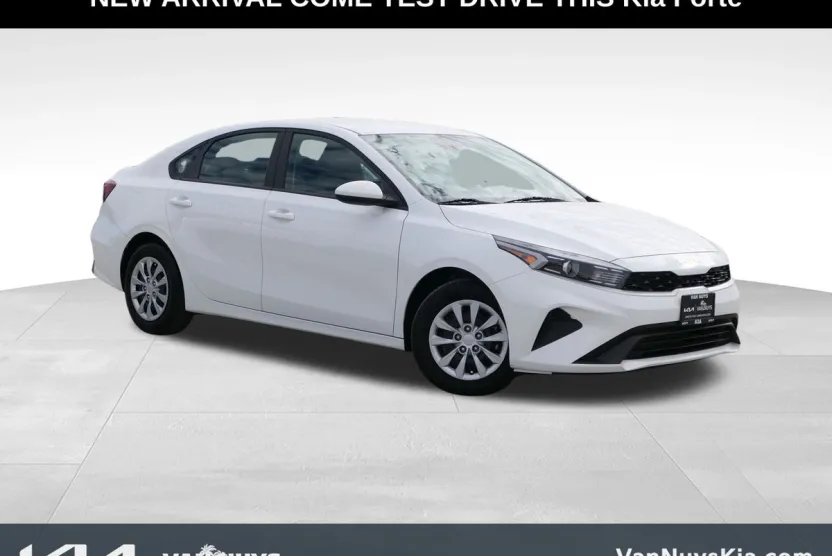 2024 Kia Forte LX photo 1
