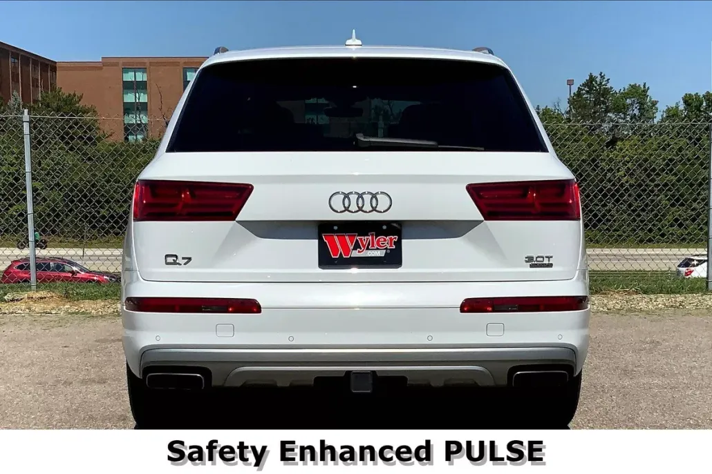 2017 Audi Q7 3.0 Premium Plus photo 1