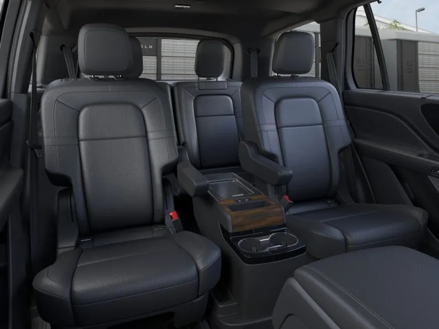 2025 Lincoln Aviator Reserve photo 7