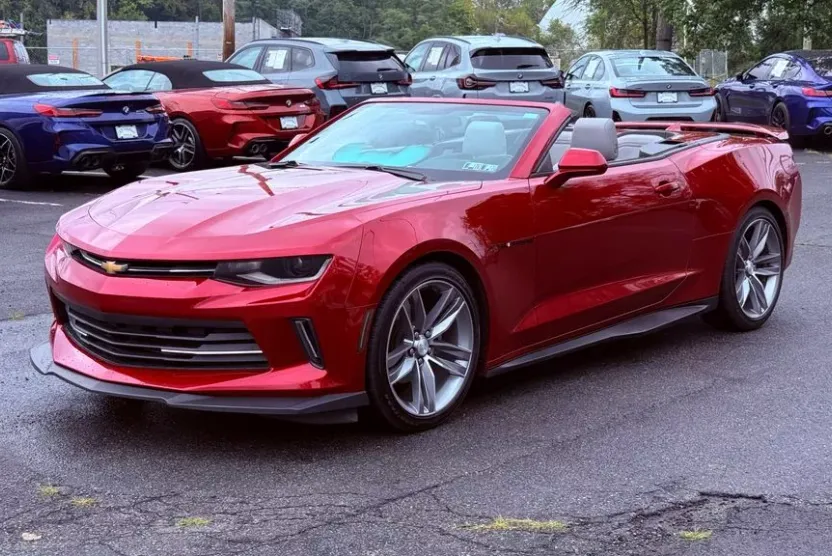 2016 Chevrolet Camaro 2LT photo 1