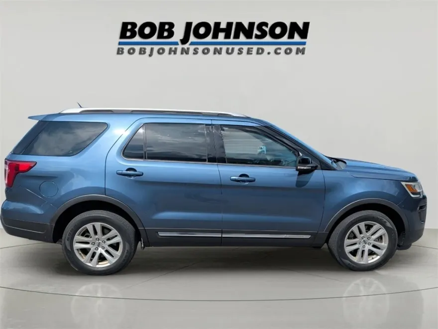 2018 Ford Explorer XLT photo 1