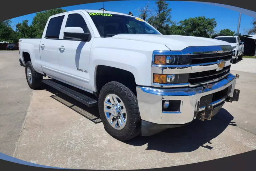 2019 Chevrolet Silverado 2500HD LT photo 1