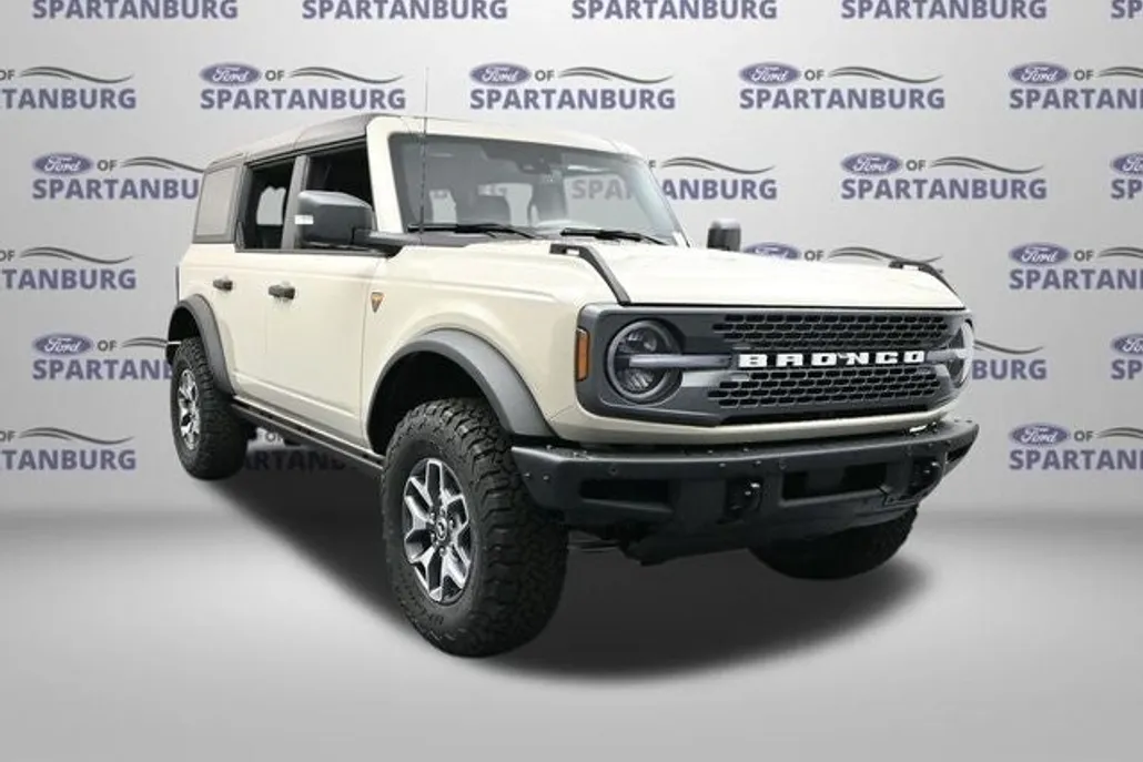 2025 Ford Bronco Badlands photo 1