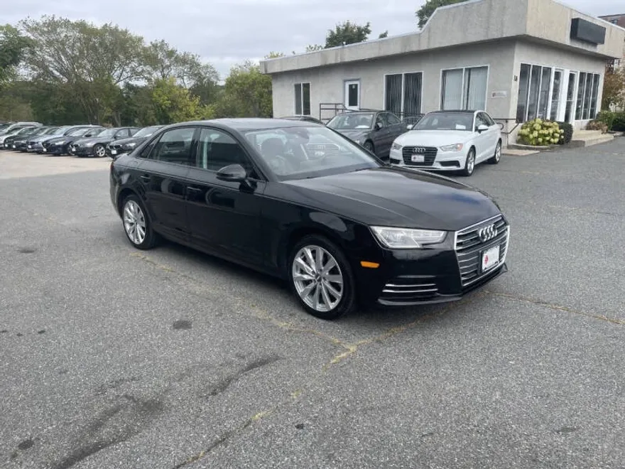 2017 Audi A4 2.0T Quattro Premium photo 1