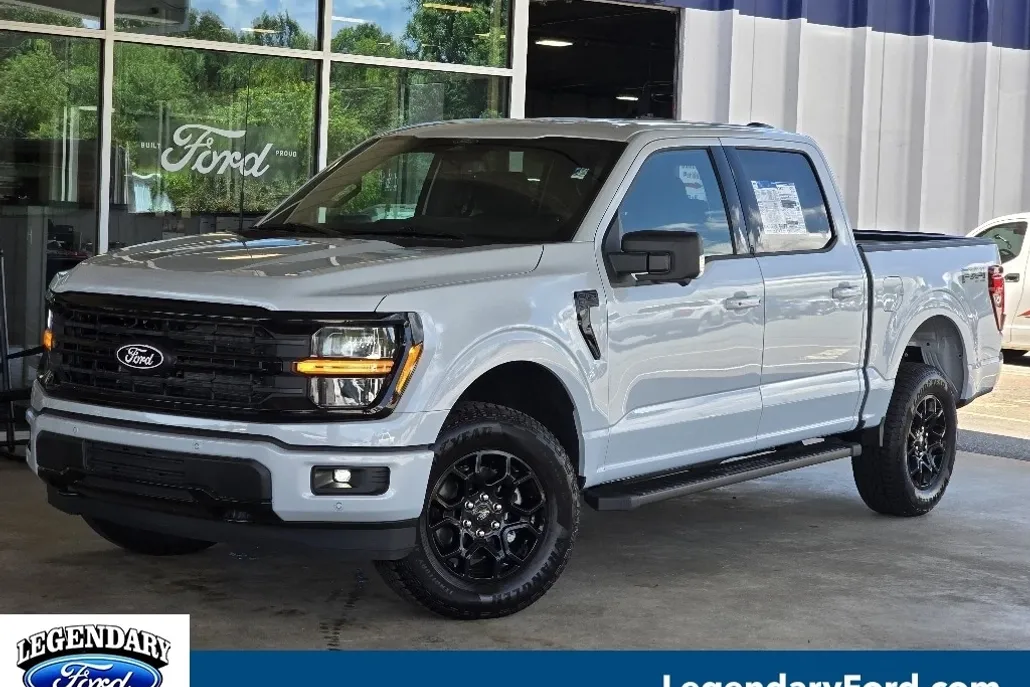 2025 Ford F-150 XLT photo 1