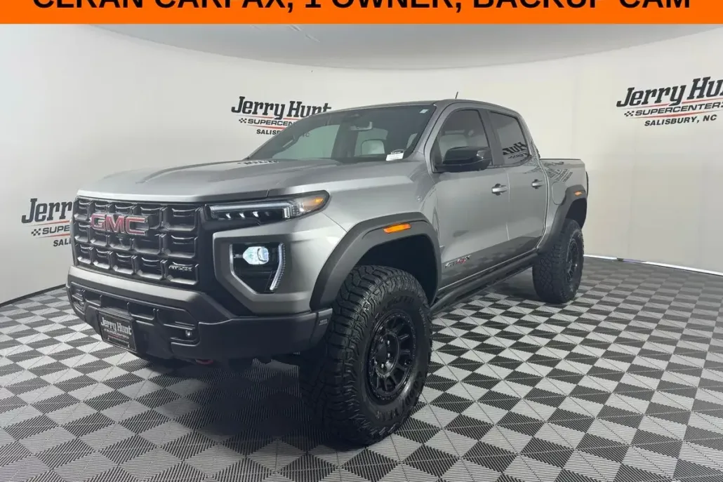 2024 Gmc Canyon AT4X photo 1