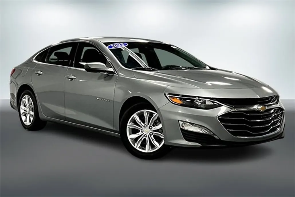 2023 Chevrolet Malibu 1LT photo 1