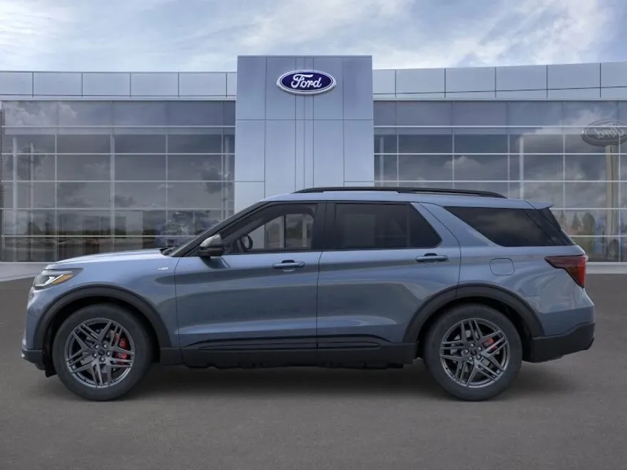 2025 Ford Explorer ST-Line photo 1