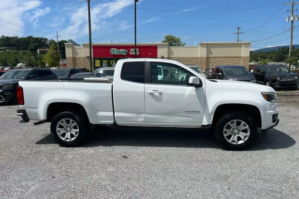 2016 Chevrolet Colorado LT photo 1