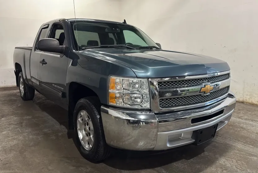 2013 Chevrolet Silverado 1500 LT photo 1