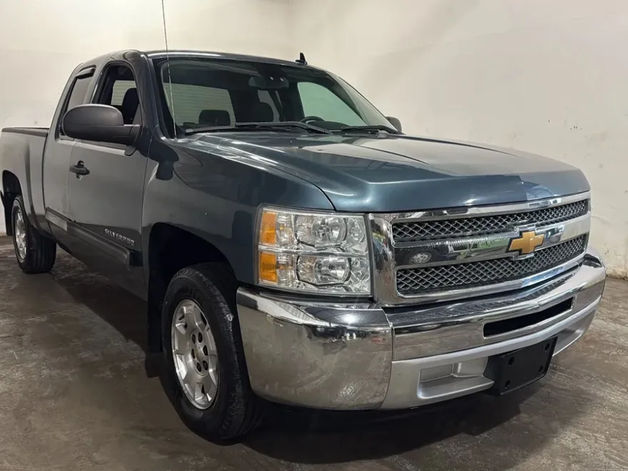 2013 Chevrolet Silverado 1500 LT photo 1