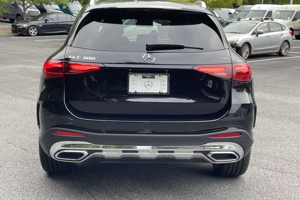 2026 Mercedes Benz GLC 300 photo 1