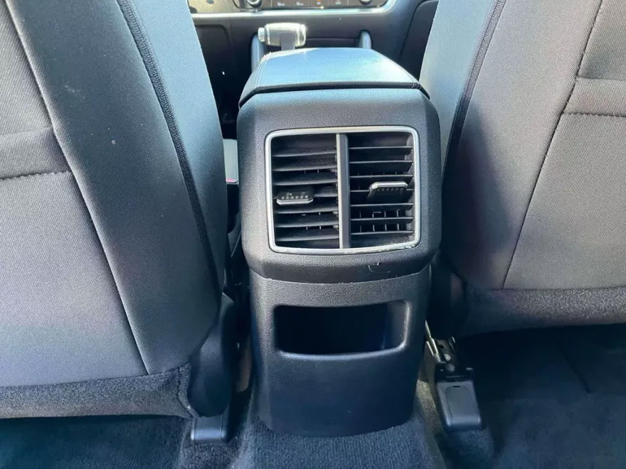 2023 Kia Sportage LX photo 1