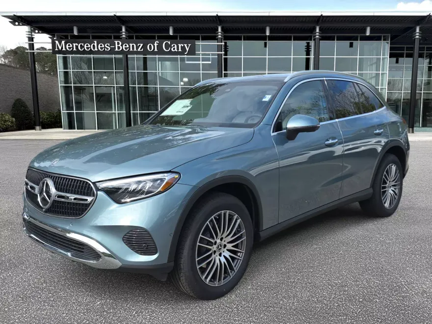 2026 Mercedes Benz GLC 300 4MATIC photo 1