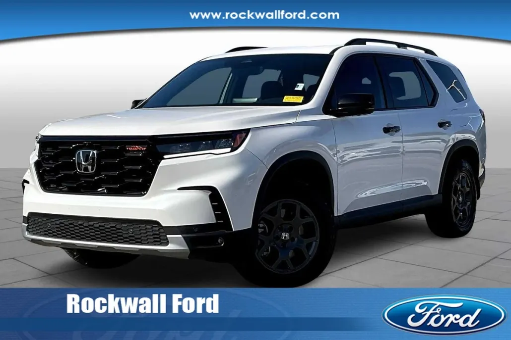 2025 Honda Pilot TrailSport photo 1