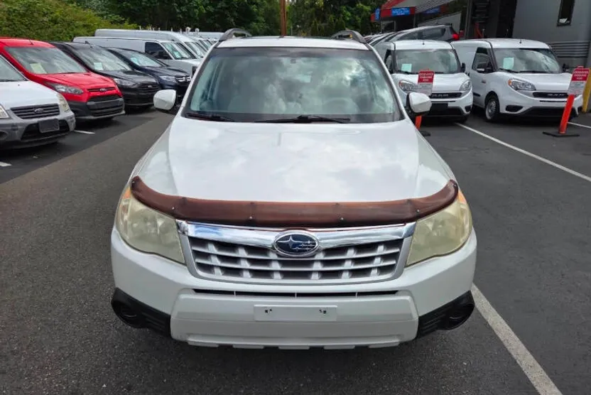 2012 Subaru Forester 2.5X Premium photo 1