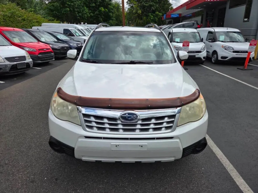 2012 Subaru Forester 2.5X Premium photo 1