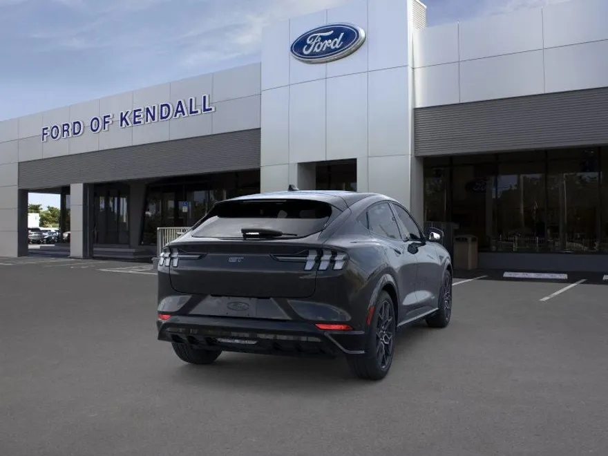 2025 Ford Mustang Mach-E GT photo 1