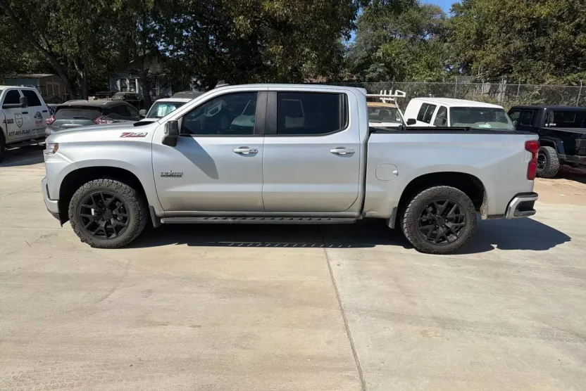 2022 Chevrolet Silverado 1500 RST photo 1