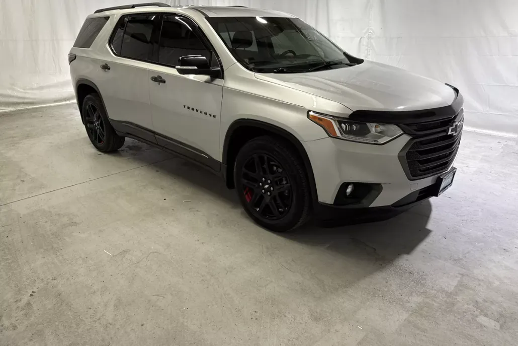 2021 Chevrolet Traverse Premier photo 1