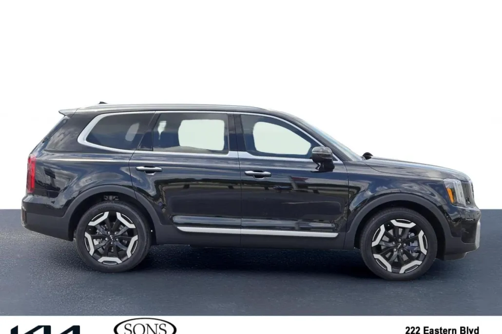 2025 Kia Telluride S photo 1