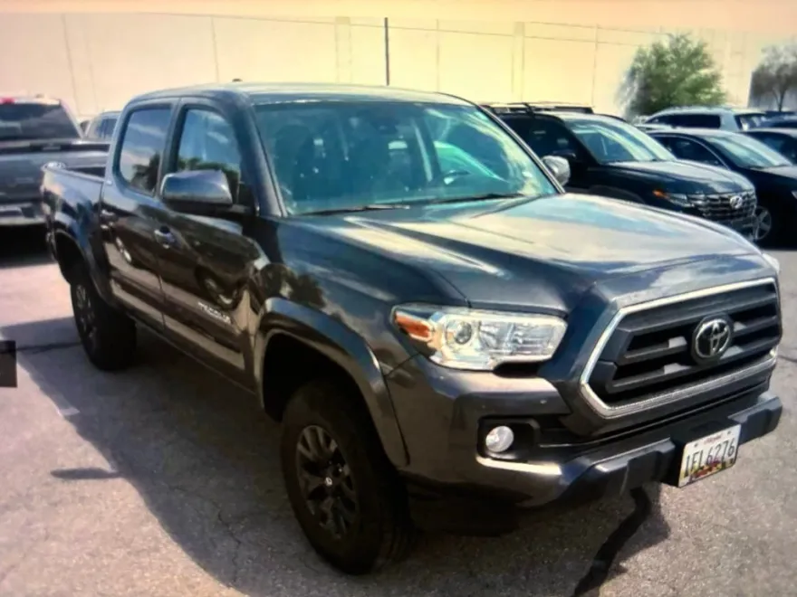 2023 Toyota Tacoma SR5 V6 photo 1