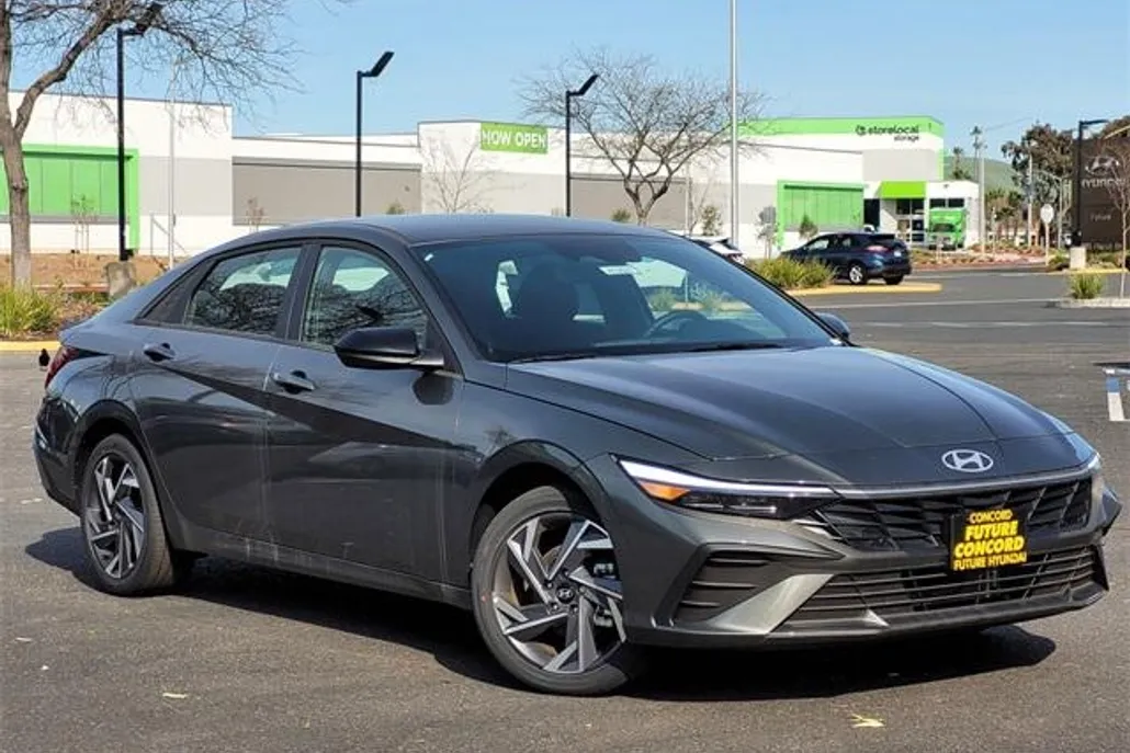 2025 Hyundai Elantra Hybrid SEL Sport photo 1