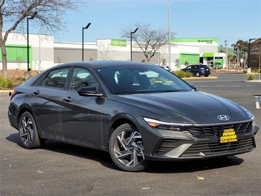 2025 Hyundai Elantra Hybrid SEL Sport photo 1