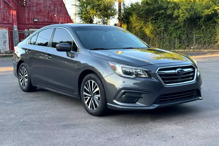 2018 Subaru Legacy 2.5i Premium photo 1