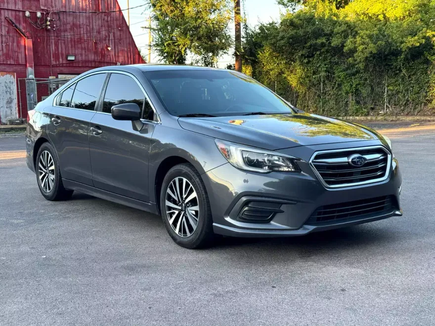 2018 Subaru Legacy 2.5i Premium photo 1