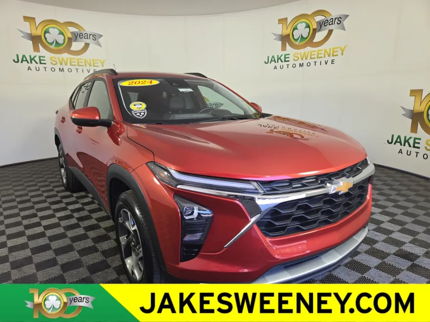 2024 Chevrolet Trax LT photo 1