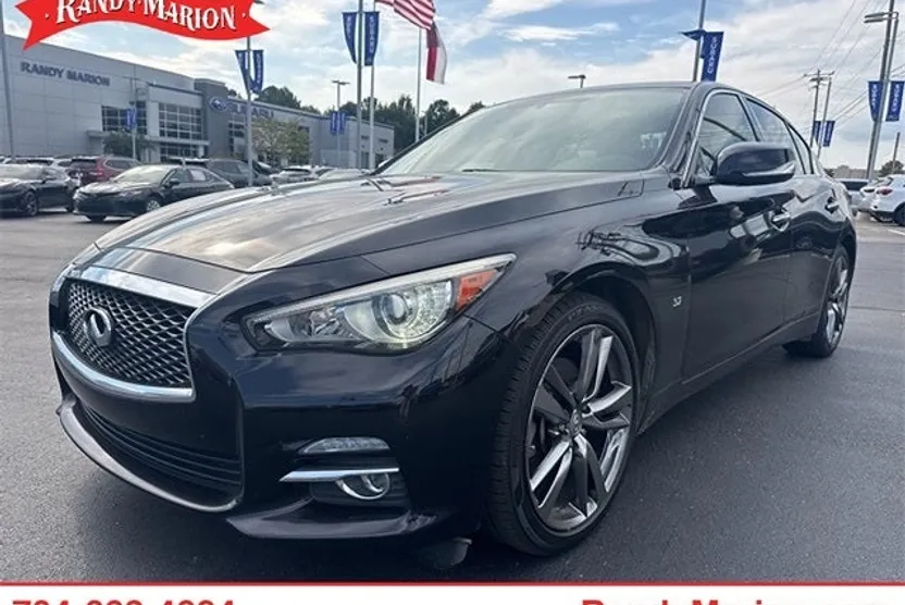 2015 Infiniti Q50 Premium photo 1