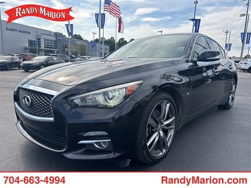2015 Infiniti Q50 Premium photo 1