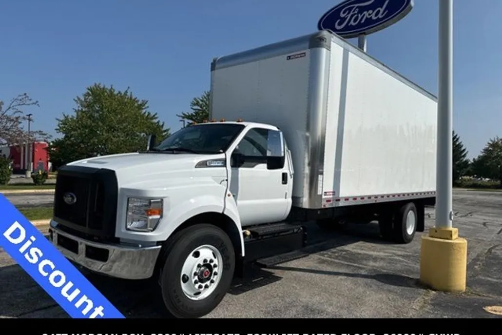 2025 Ford F-650 photo 1