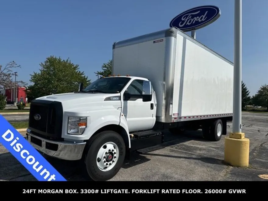 2025 Ford F-650 photo 1