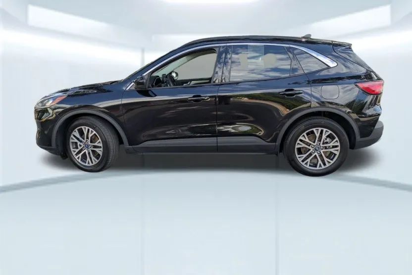 2021 Ford Escape SEL photo 1