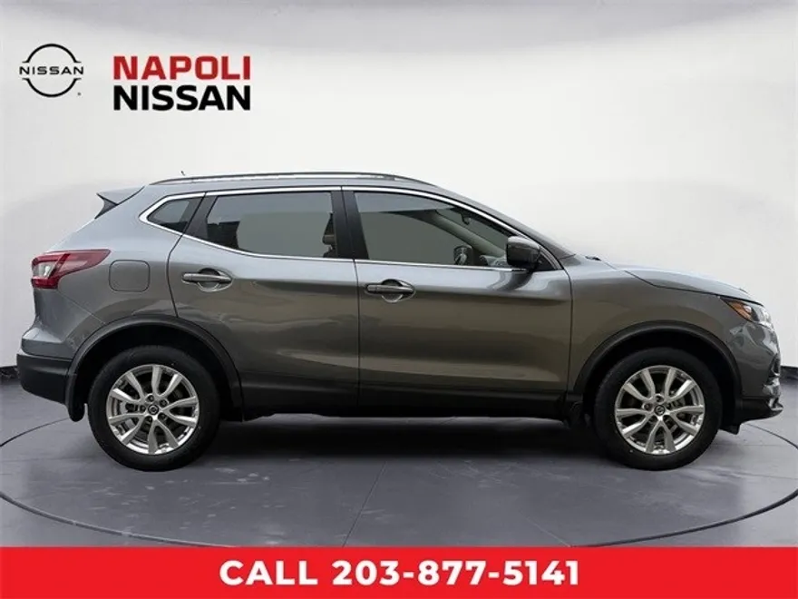 2021 Nissan Rogue Sport SV photo 1